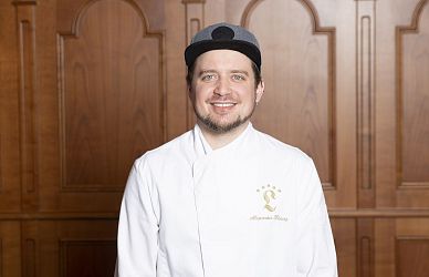 Alexander Knausz - Sous Chef