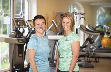Karoline Quenzer & Melanie Thürschweller - fitness trainer