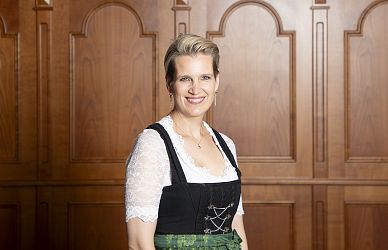 Cornelia Sprus - Reservation Agent