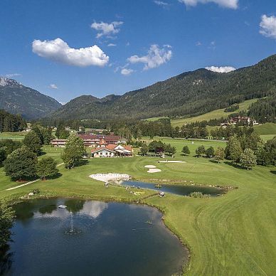 Golf & Countryclub Lärchenhof – mit Blick auf die Steinplatte