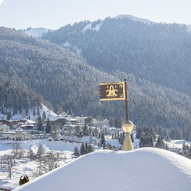 Blick auf den Lärchenhof von der Hundsbichl Alm