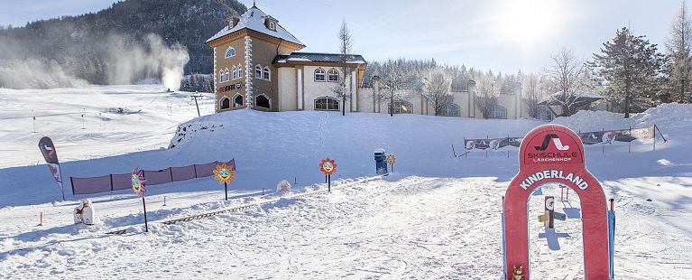 Skilift & Skischule direkt am Hotel